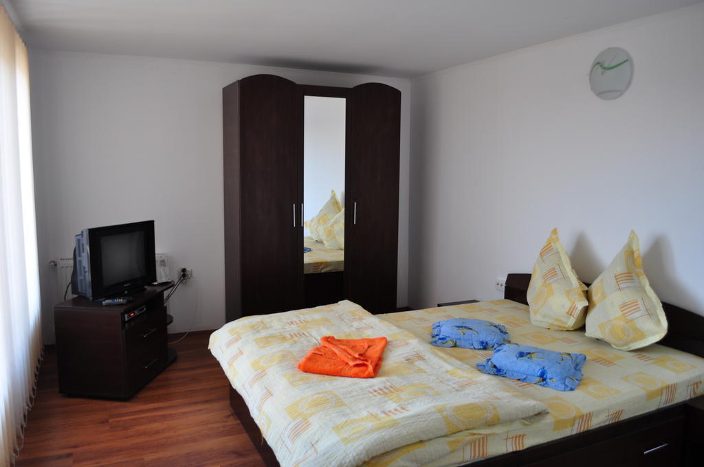 Pensiunea Mahmudia Kamer foto